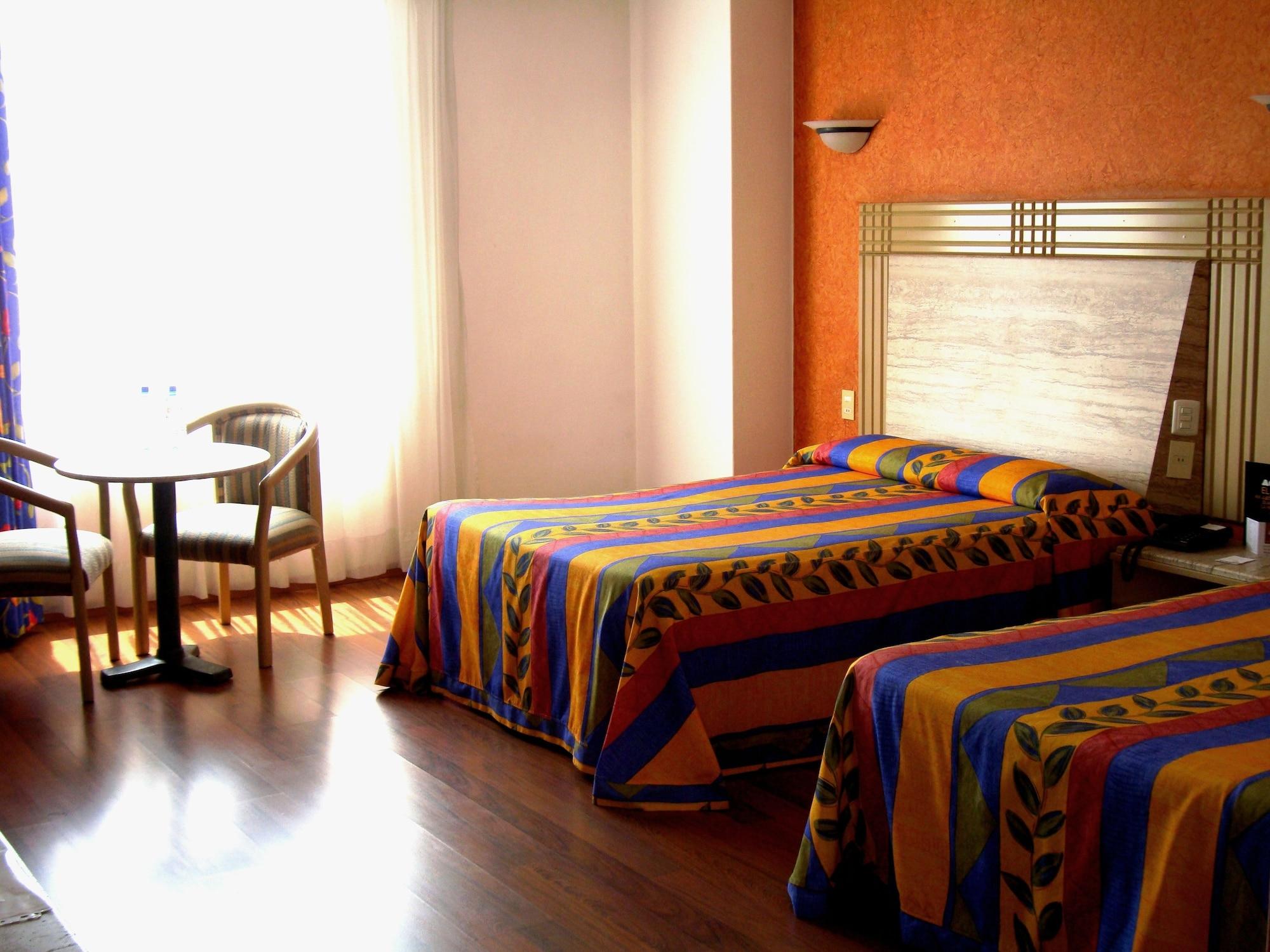 Hotel Cervantes Гвадалахара Экстерьер фото